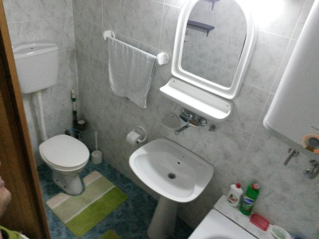 Apartment Tijana Sutomore Rum bild